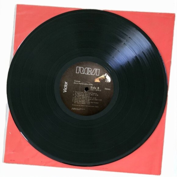 HALL & OATES•Voices•RCA Victor (#AQL1-3646)•Indianapolis Pressing - Picture 3 of 14